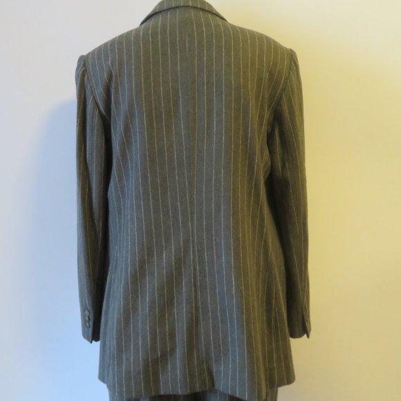 IRIS SINGER GREY BEIGE PINSTRIPE PANT SUIT SET 10* - Picture 4 of 8